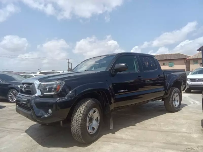 Toyota Tacoma   - 2013