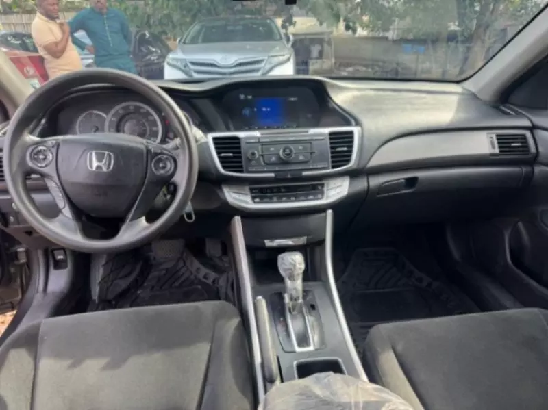 Honda Accord   - 2013