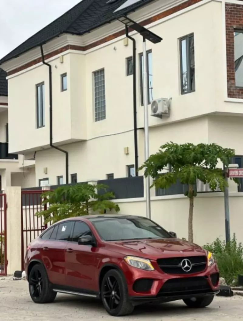 Mercedes-Benz GLE 450 - 2016