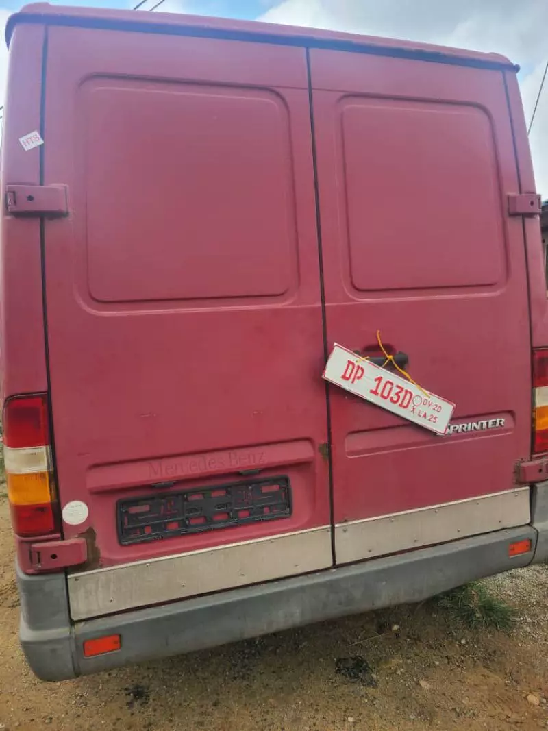 Mercedes-Benz Sprinter   - 2012
