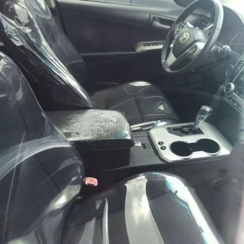 TOYOTA Camry - 2012