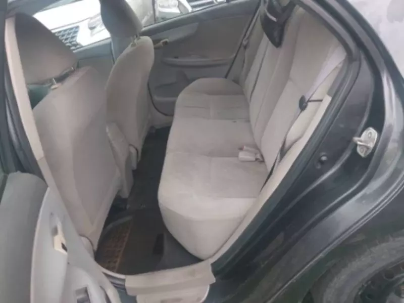 Toyota Corolla   - 2010