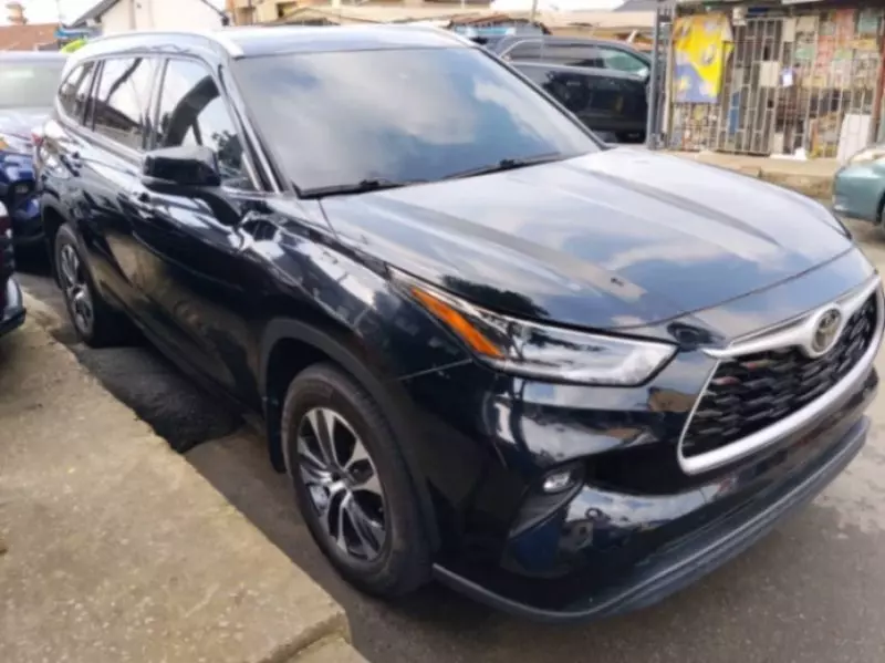 TOYOTA Highlander - 2021