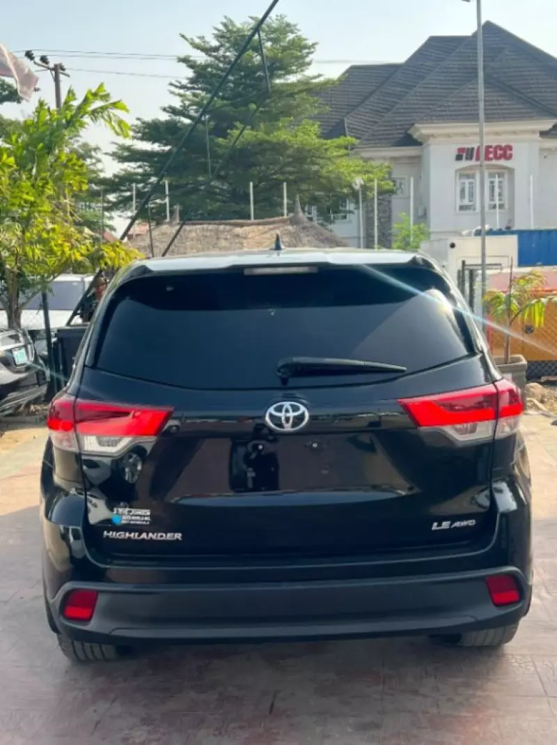 TOYOTA Highlander - 2015