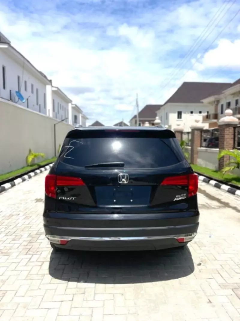 Honda Pilot   - 2016