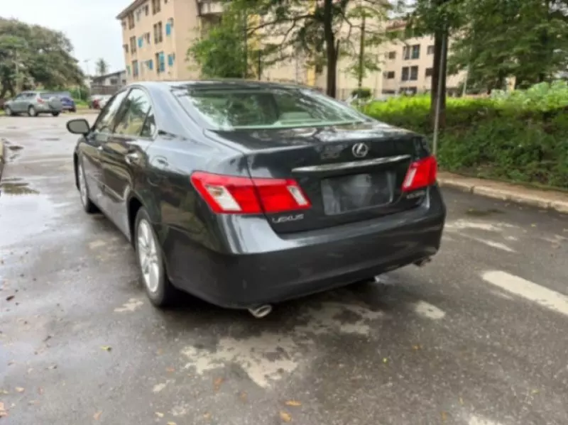 Lexus ES 350   - 2009