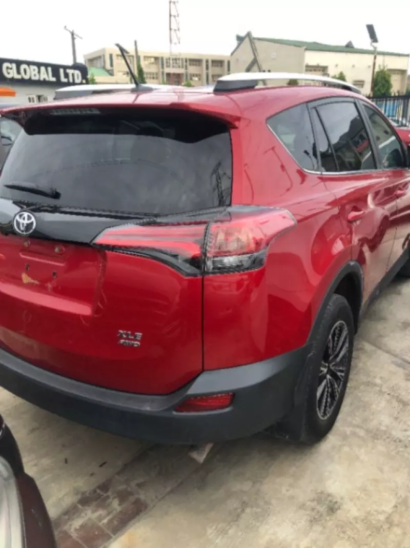 Toyota RAV4   - 2014