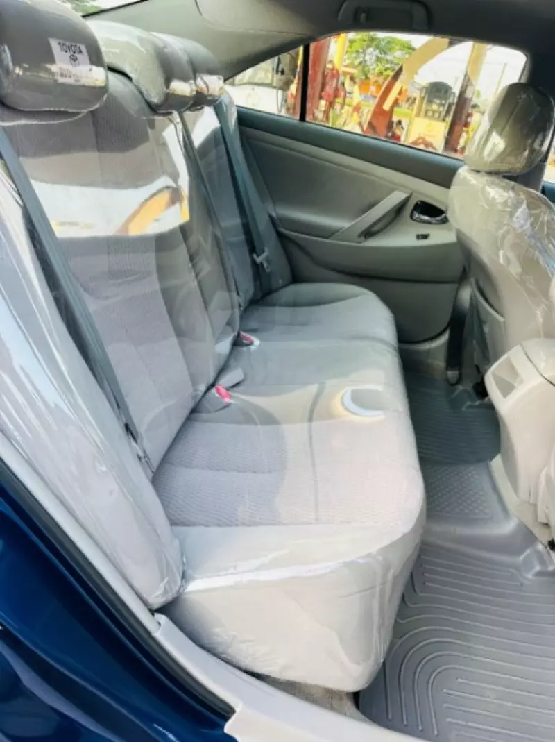 TOYOTA Camry   - 2010