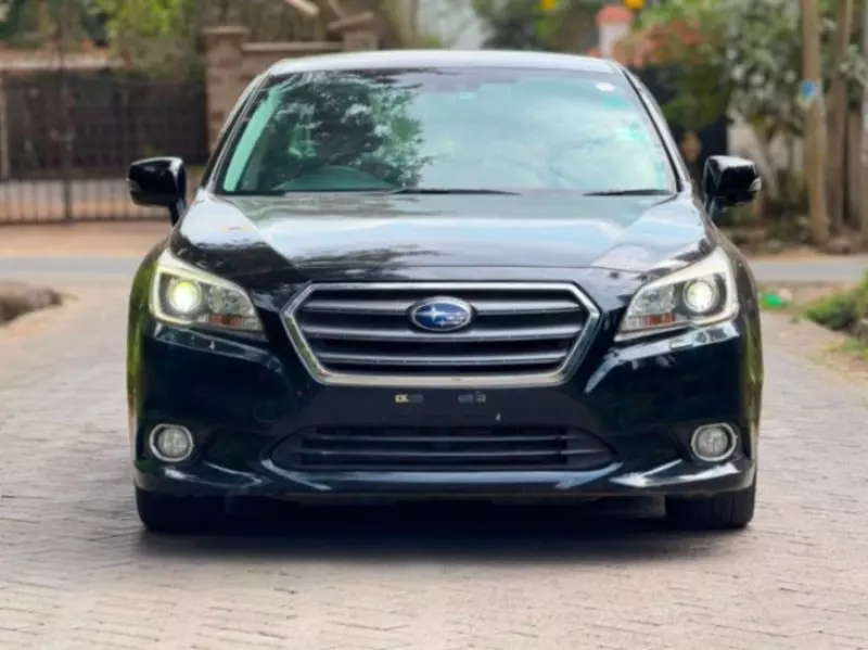 Subaru Legacy   - 2017