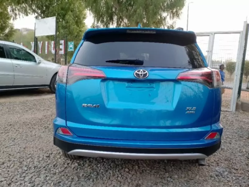 Toyota RAV 4   - 2018