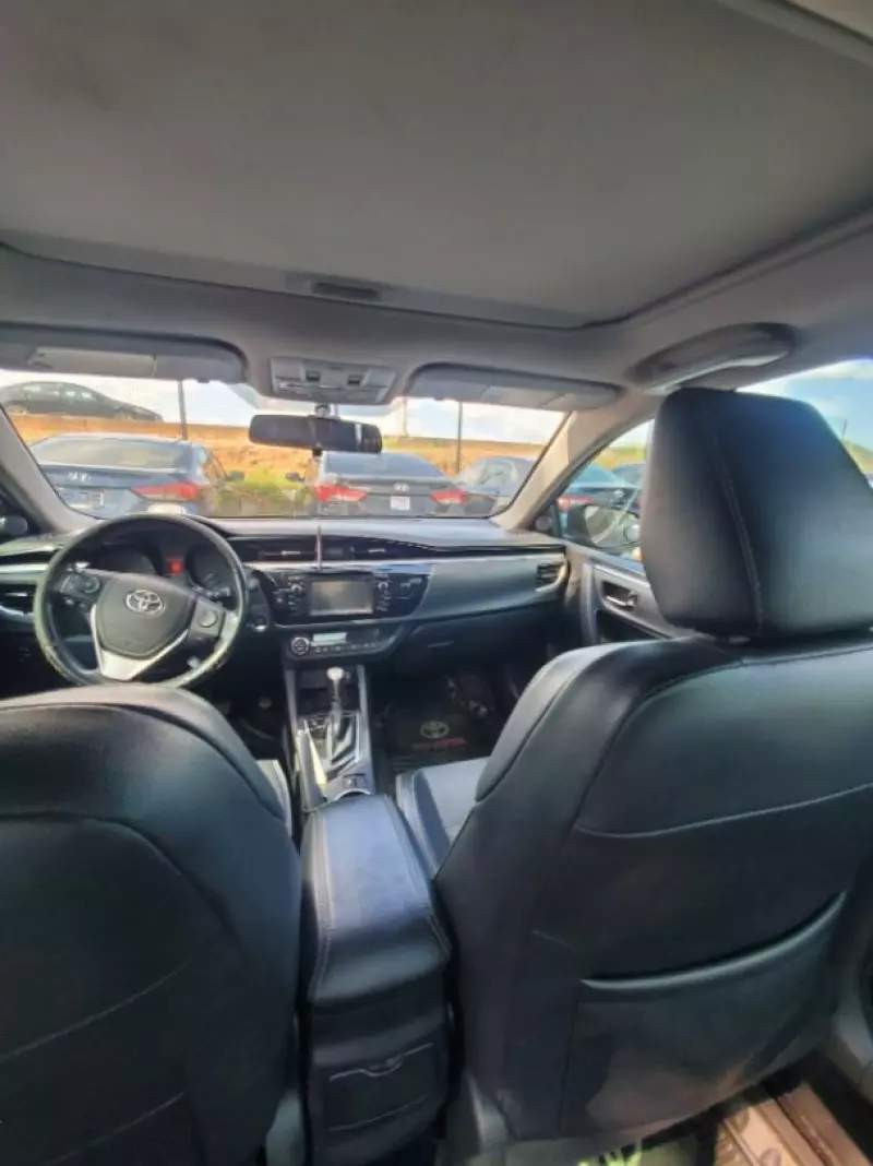 Toyota Corolla   - 2015