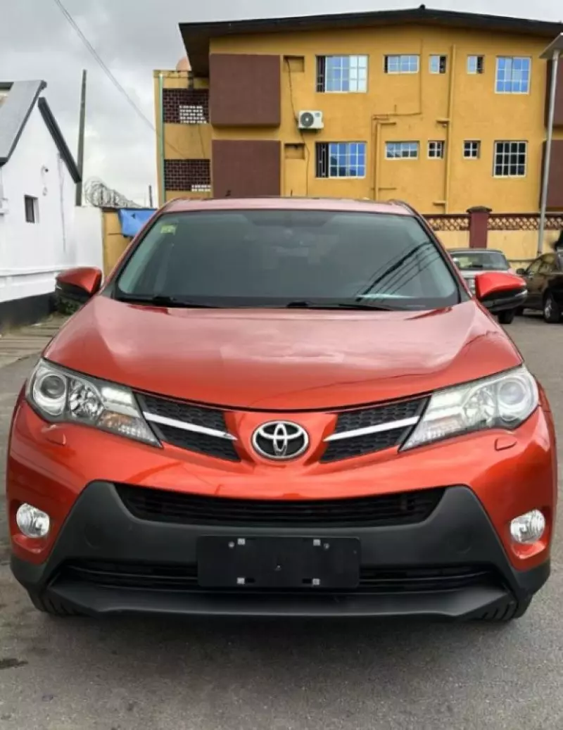 Toyota Rav4   - 2014