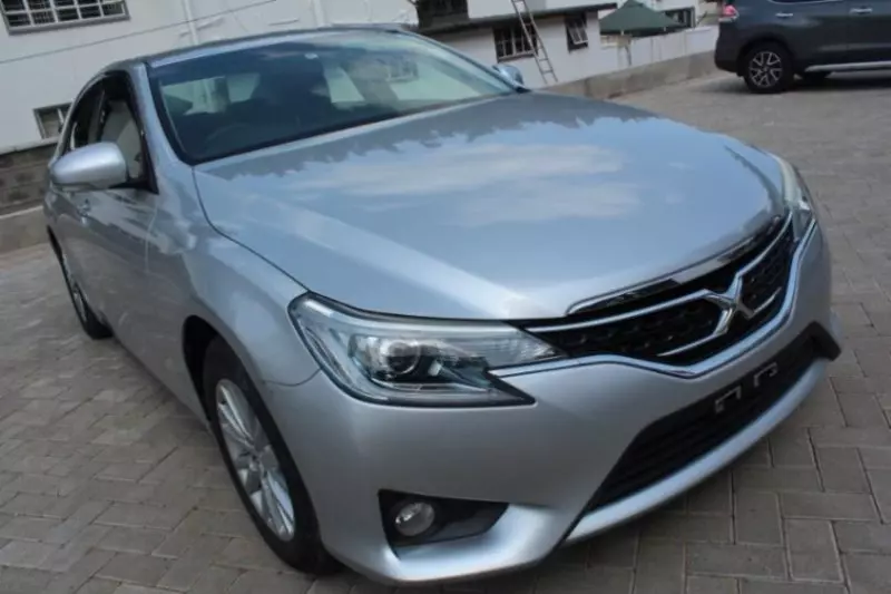 Toyota Mark X   - 2016