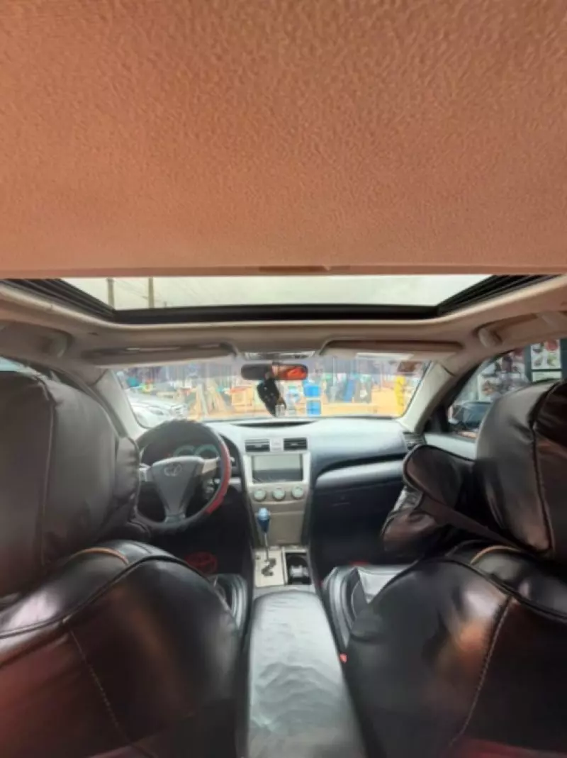 TOYOTA Camry - 2009