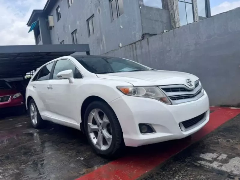 TOYOTA Venza   - 2013