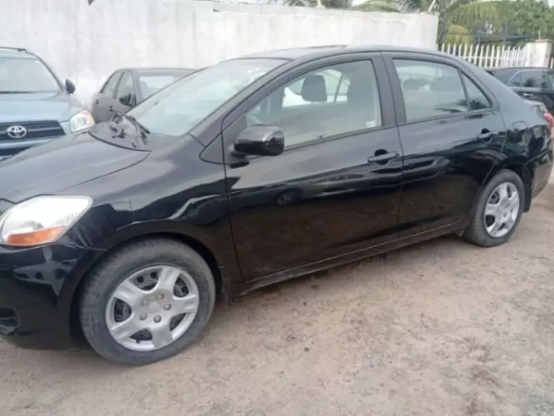 Toyota Yaris   - 2009