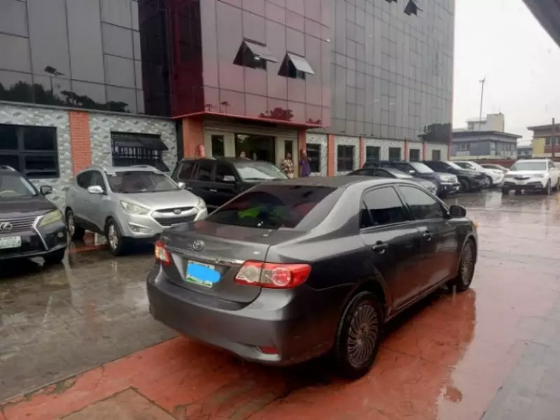 TOYOTA Corolla   - 2012