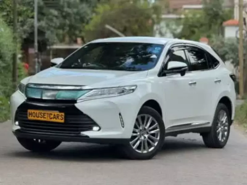 Toyota Harrier   - 2018