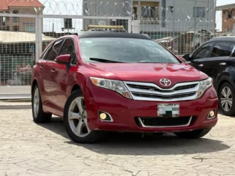 Toyota Venza   - 2013