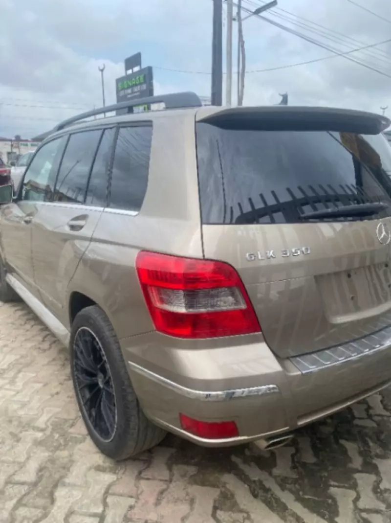 Mercedes-Benz GLK 350   - 2010