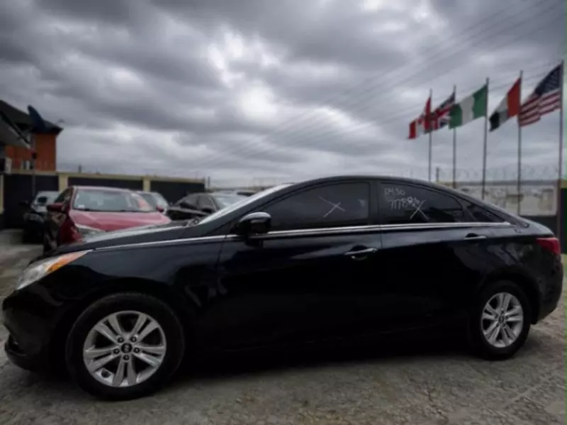 Hyundai Sonata - 2013