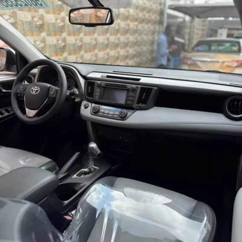 Toyota RAV 4   - 2013