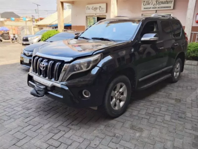 Toyota Land Cruiser   - 2014