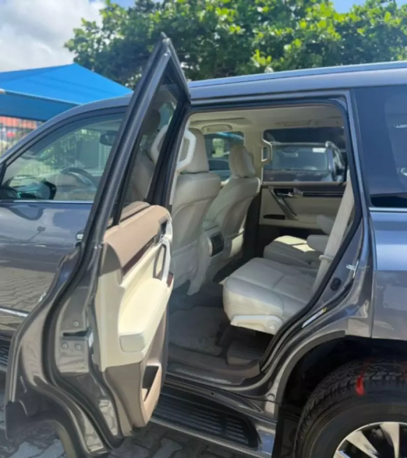 Lexus GX 460   - 2018