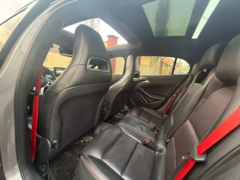 Mercedes-Benz GLA 250   - 2015