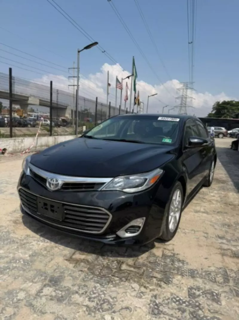 Toyota Avalon - 2014