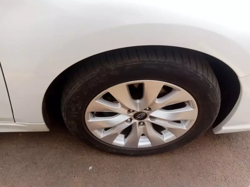 Subaru Legacy   - 2016