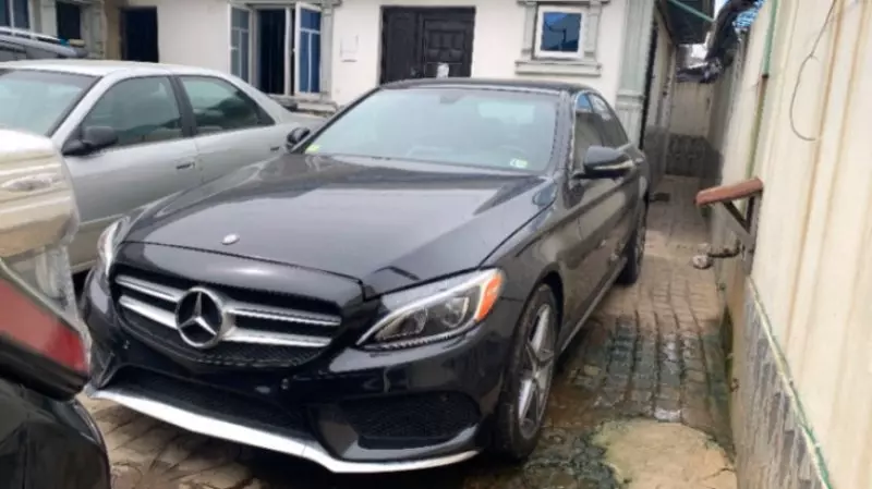 Mercedes-Benz C 300   - 2015