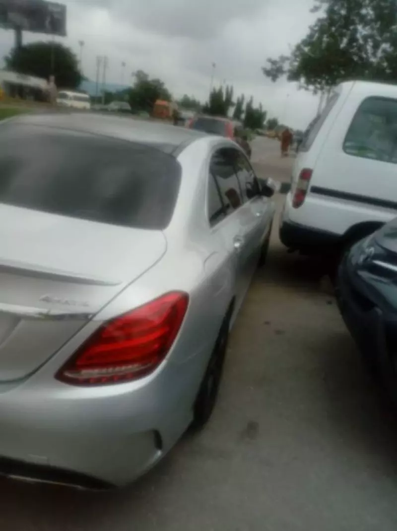 Mercedes-Benz C 300   - 2015