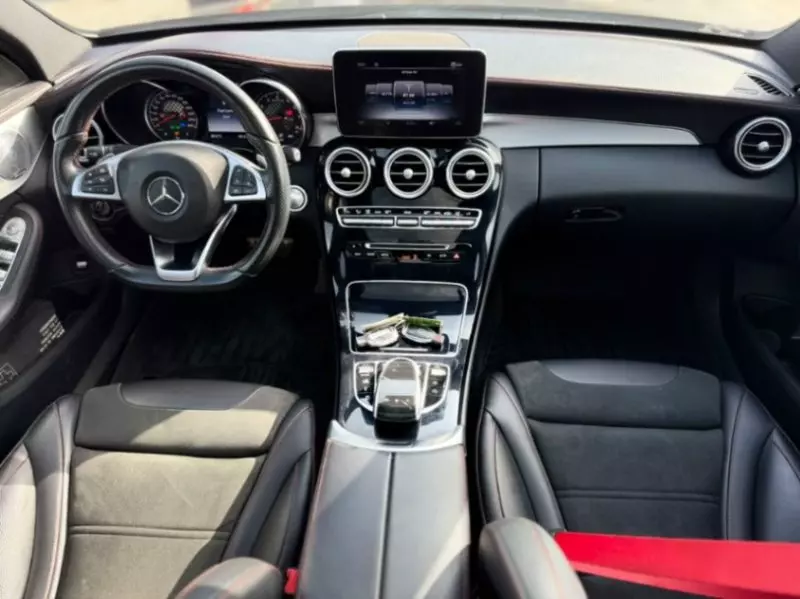 Mercedes-Benz C-class   - 2017
