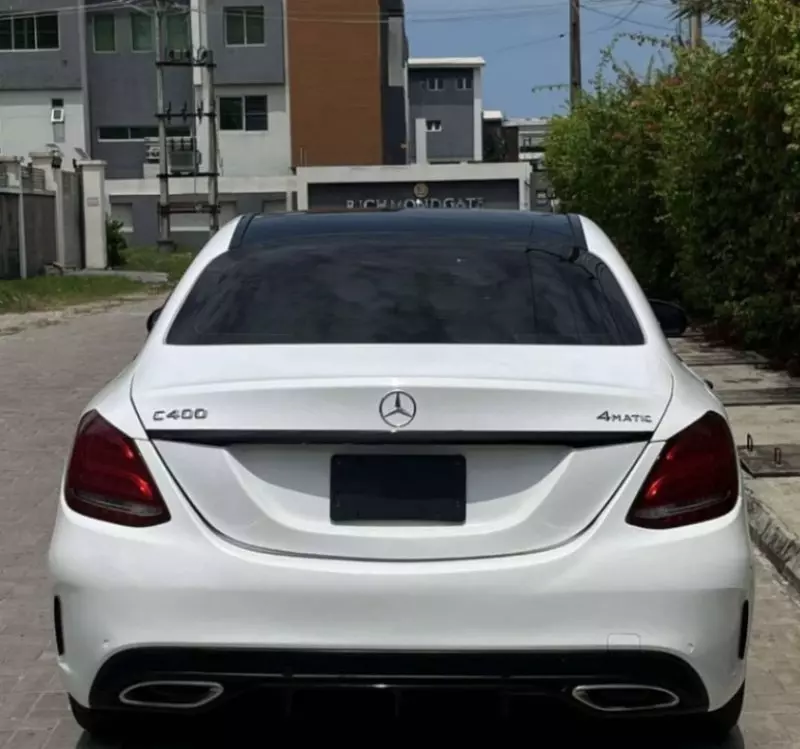 Mercedes-Benz C400   - 2015