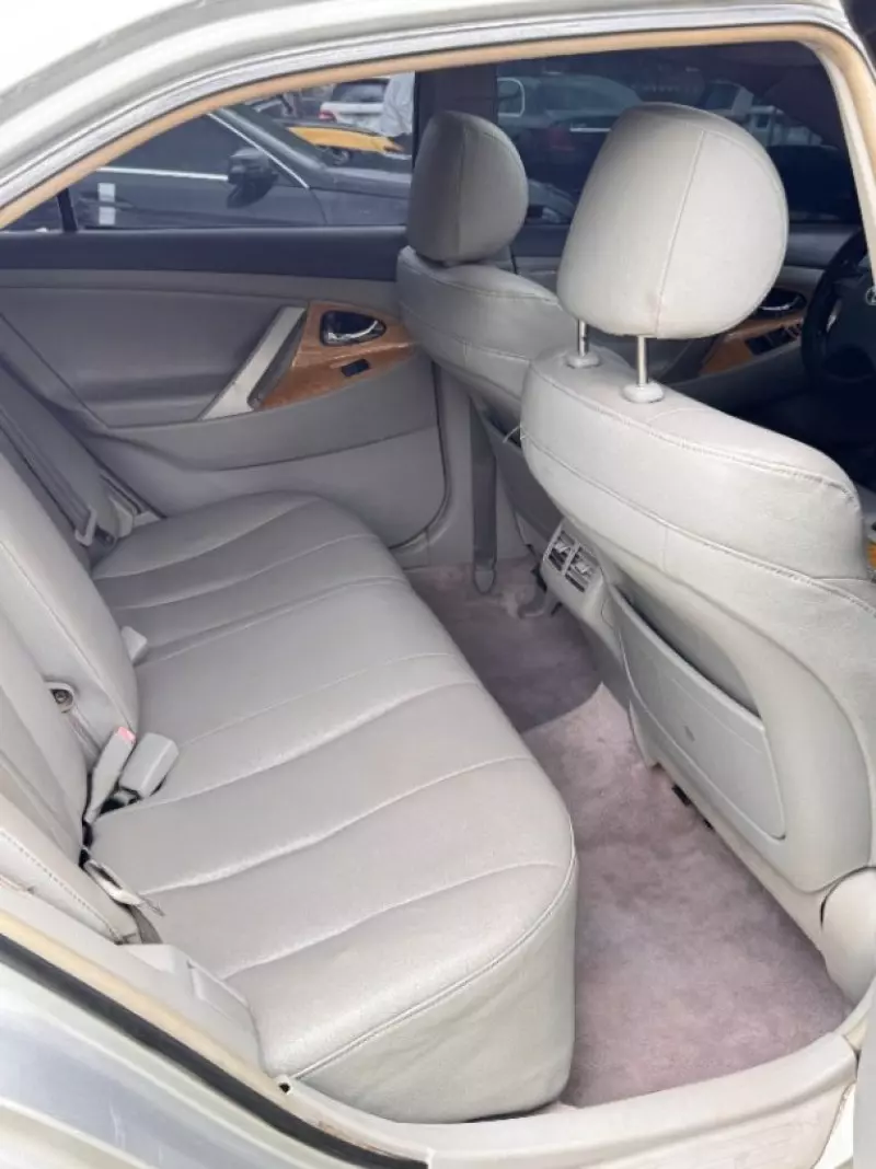 Toyota Camry   - 2007