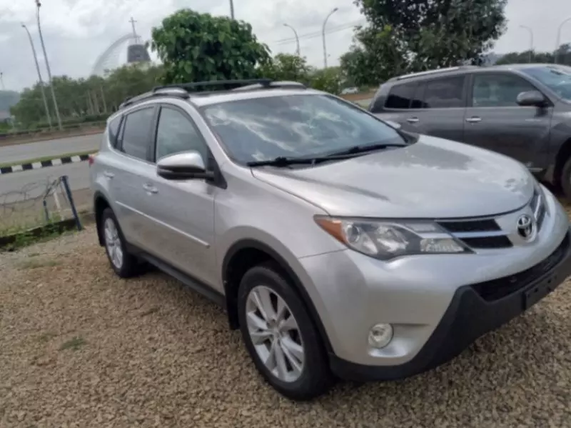 TOYOTA RAV4   - 2014