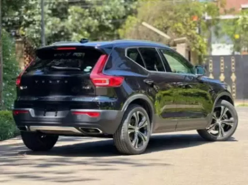 Volvo XC40   - 2020