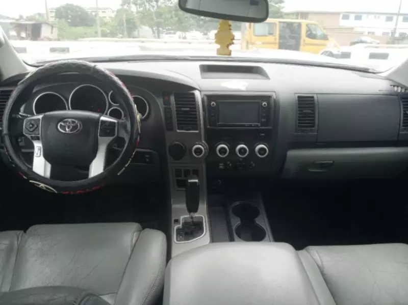 Toyota Sequoia   - 2016