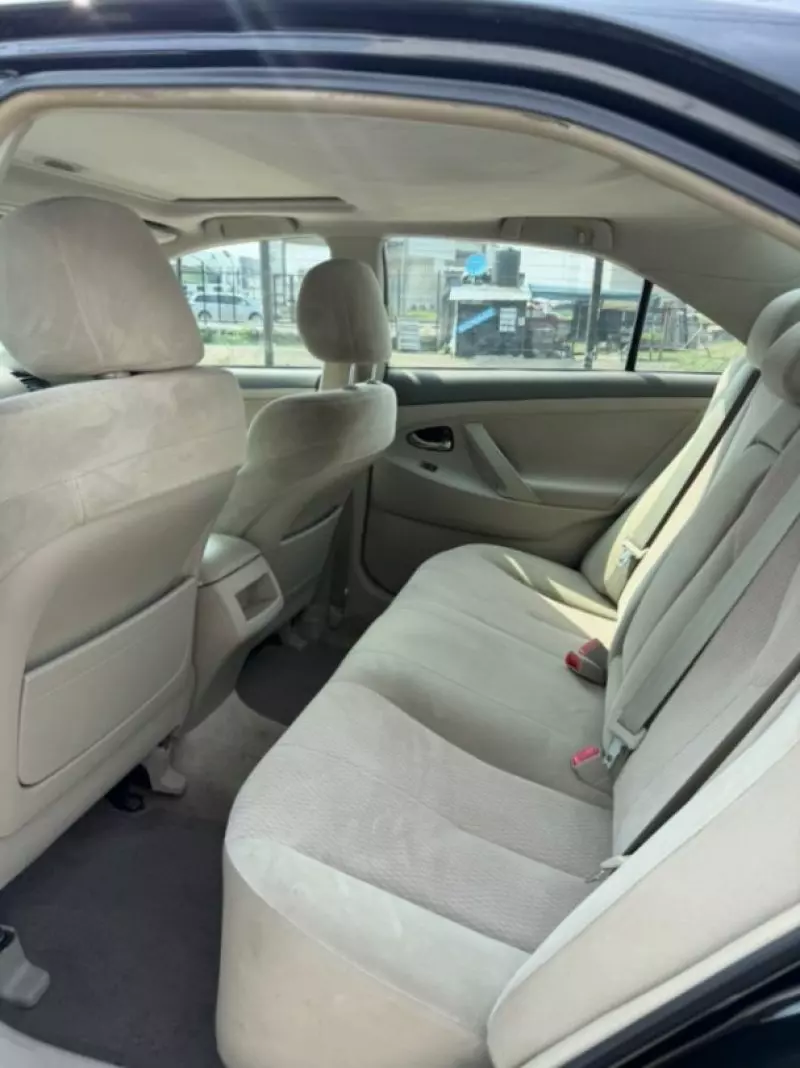 Toyota Camry - 2011