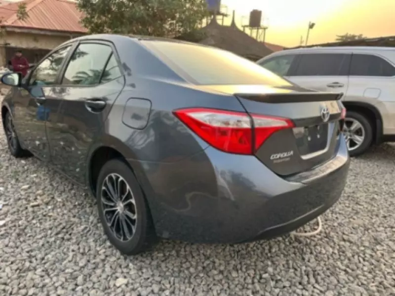 TOYOTA Corolla   - 2016