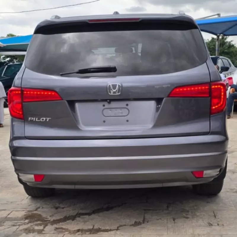 Honda Pilot - 2016