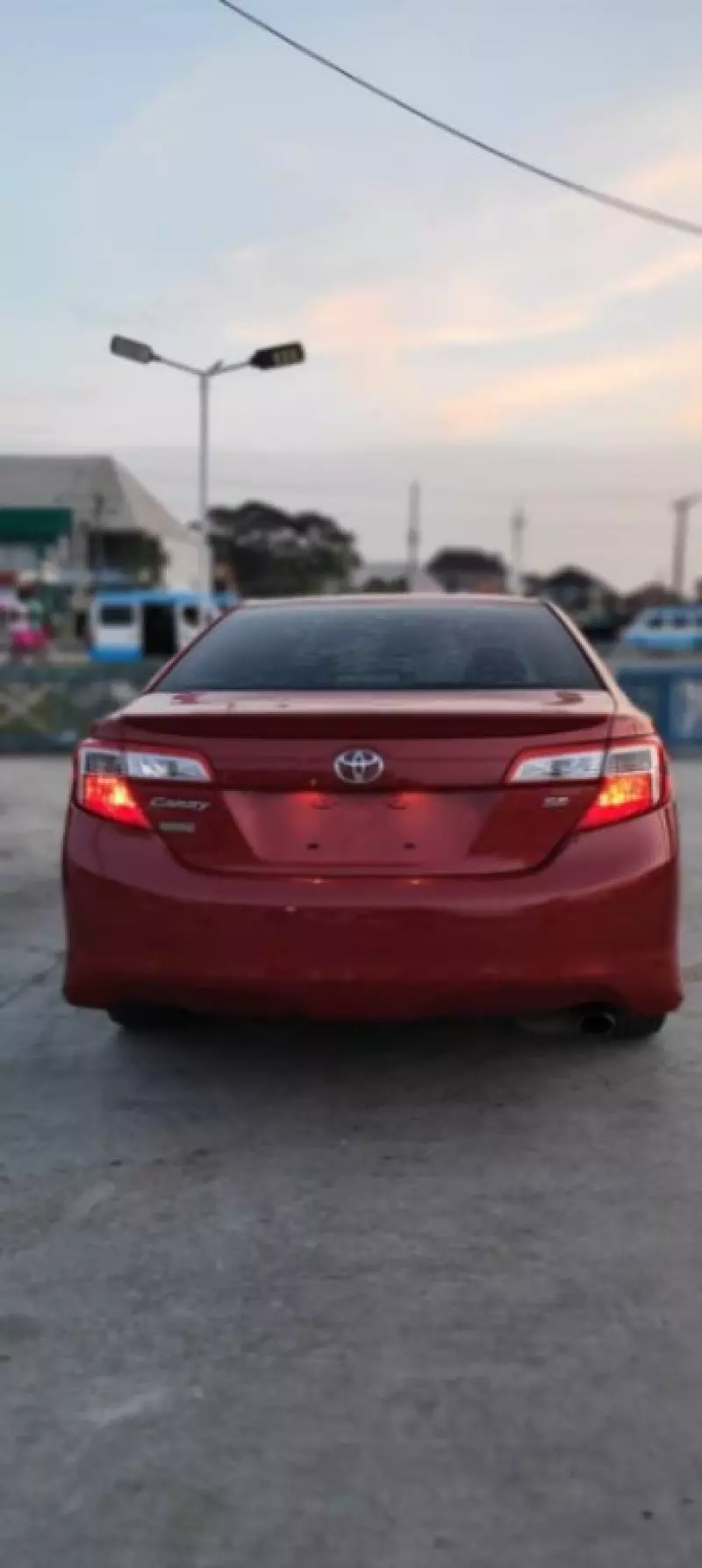 Toyota Camry   - 2013