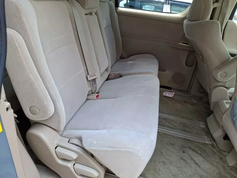 Toyota Alphard   - 2013