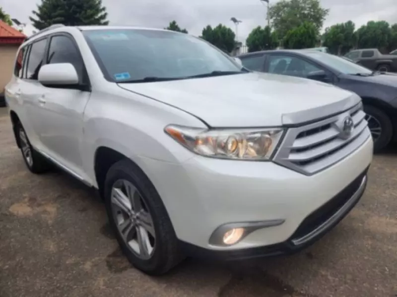 TOYOTA Highlander   - 2013