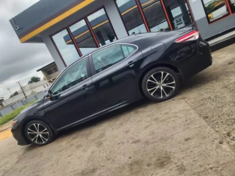 TOYOTA Camry   - 2020