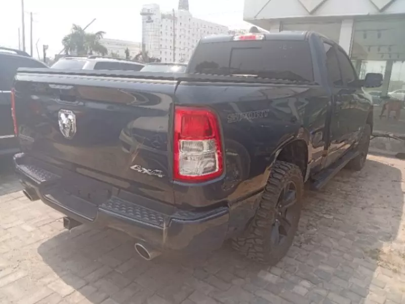 RAM 1500   - 2021