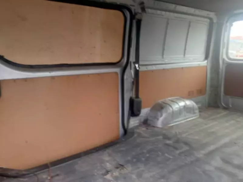 Toyota Hiace   - 2013