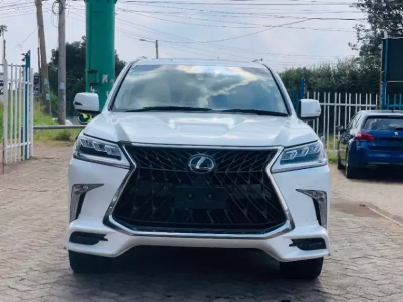 Lexus LX 570   - 2018