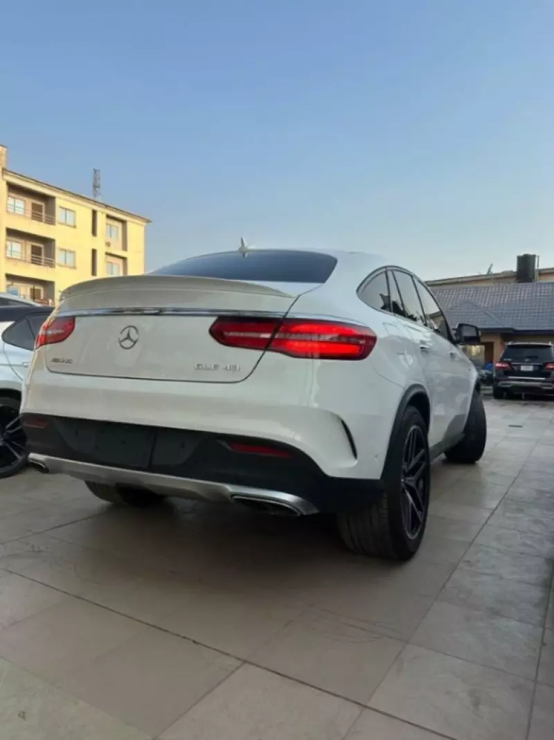 Mercedes-Benz GLE 43 AMG - 2018